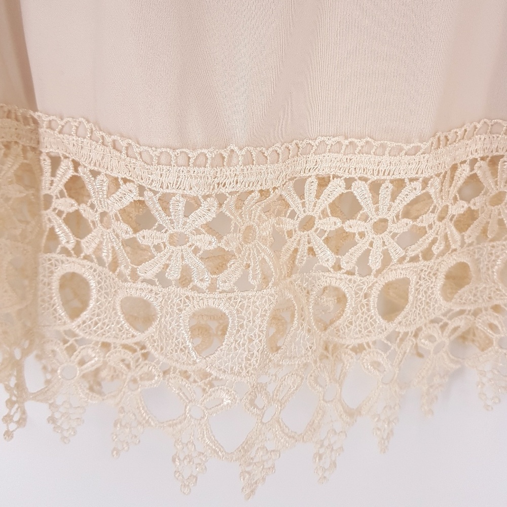 Sale! Cream crochet lace tank top - Picture 7 of 8